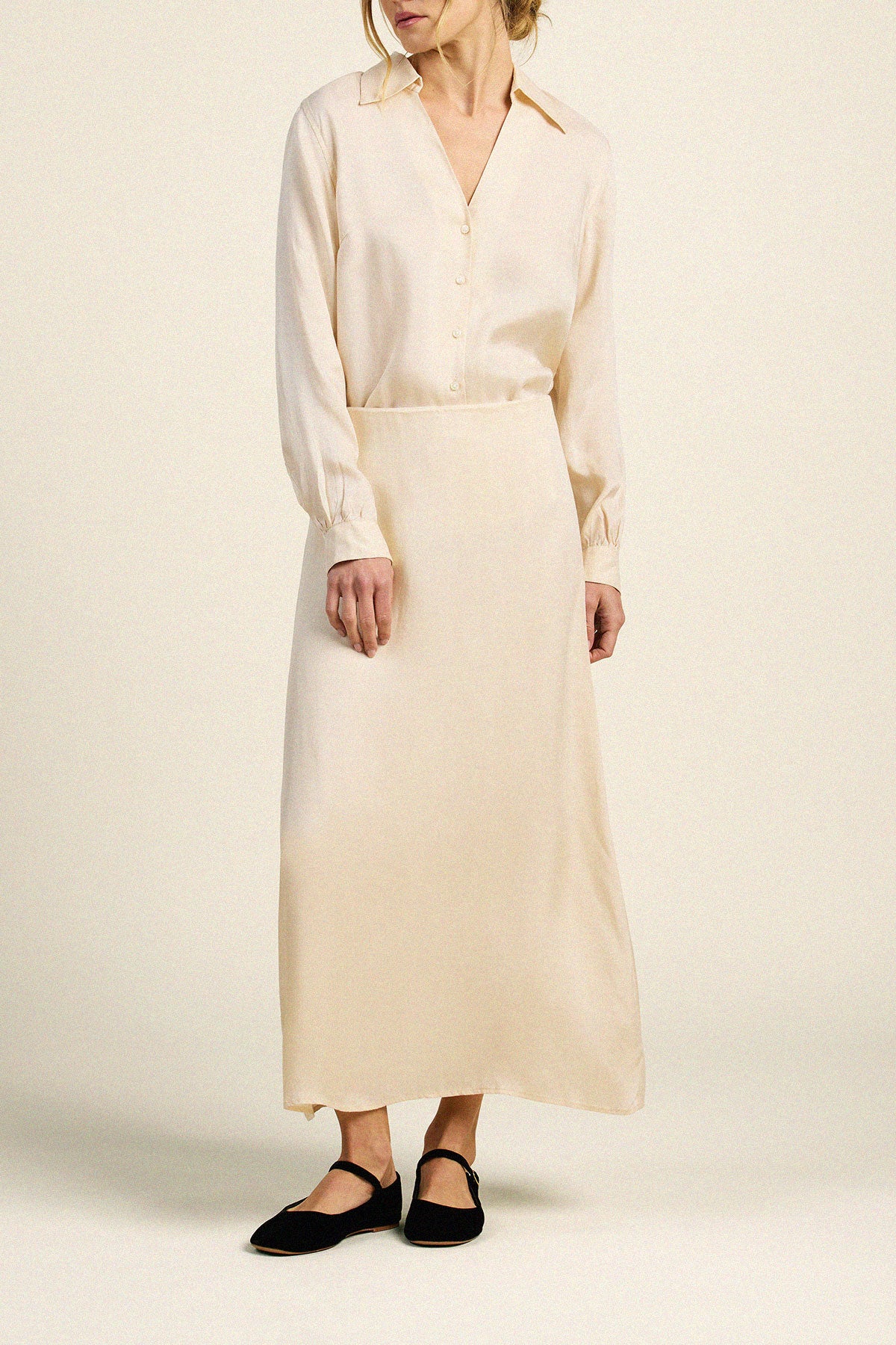 Trovata Demi skirt in Cream, tencel-viscose blend — view 2