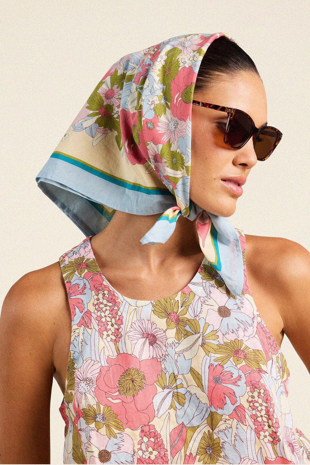 Charlotte Scarf Tarsila Bloom