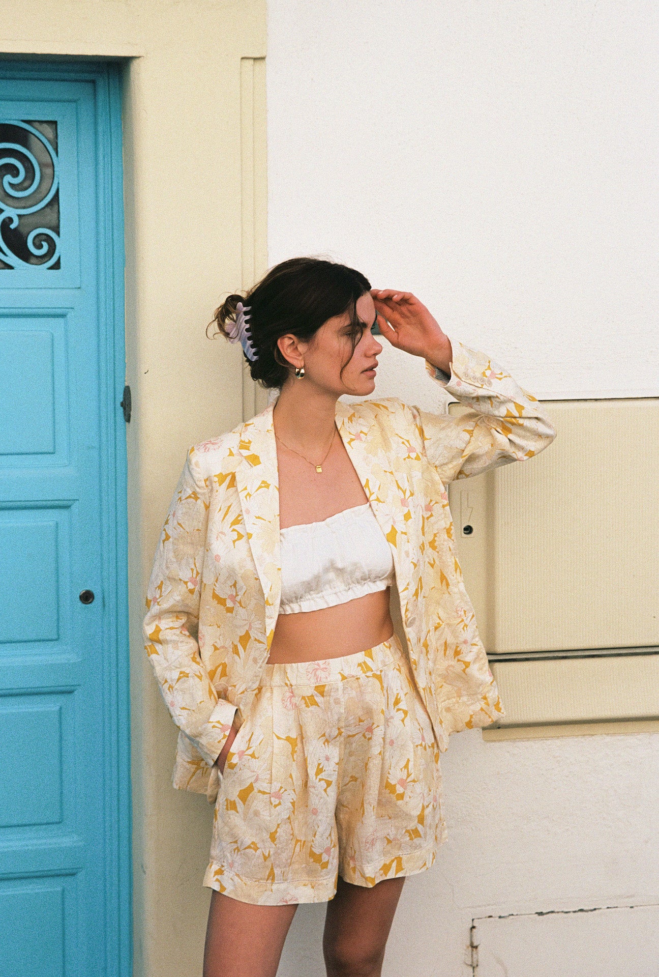 Everett Short Honey Flora Linen