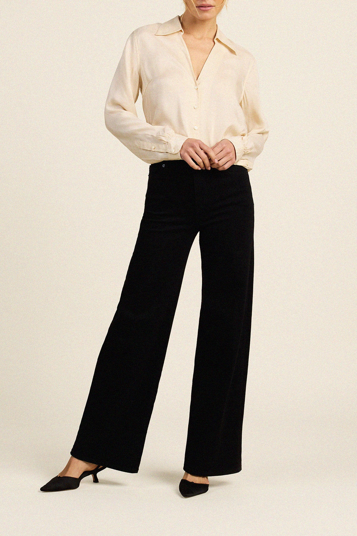 Trovata Justine blouse in Cream, tencel-viscose blend — view 4