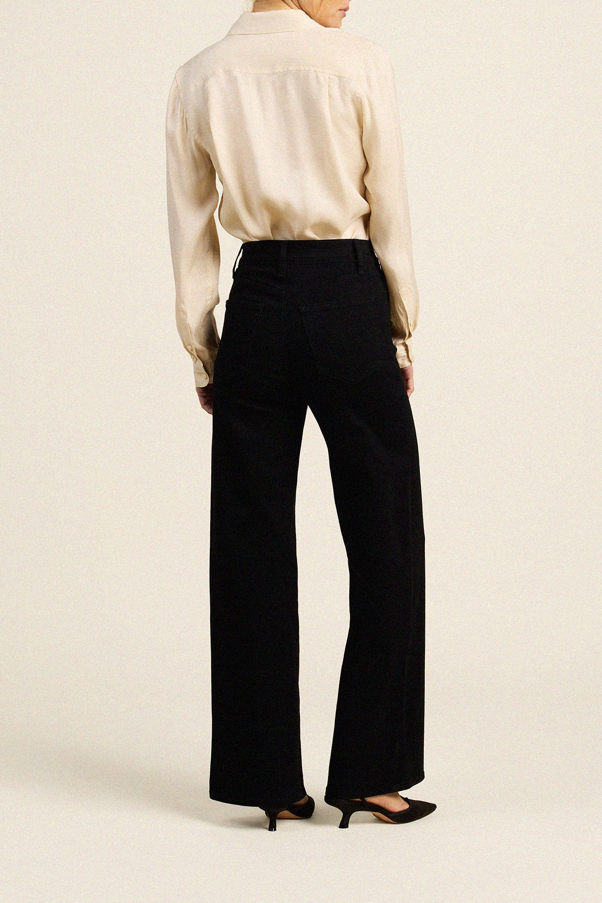 Trovata Justine blouse in Cream, tencel-viscose blend — view 5