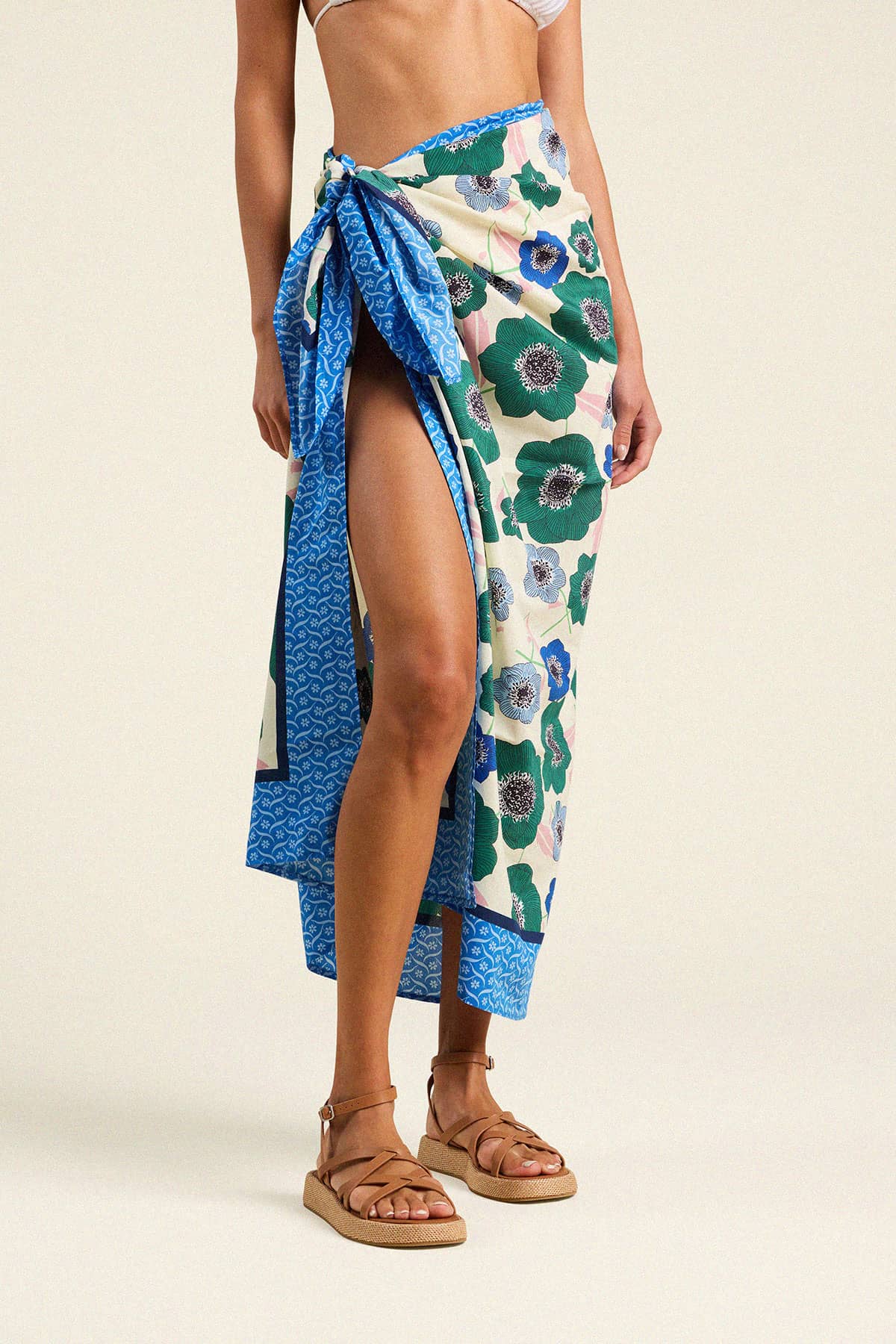 Playa Sarong Green House Bloom Border