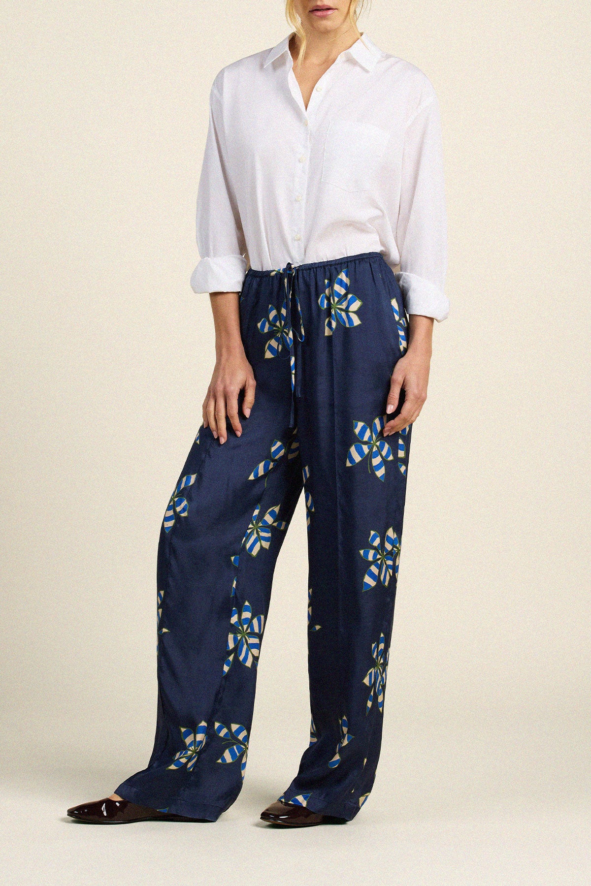 Trovata Zella pant in Mod Botanica, cupro-viscose blend — view 4