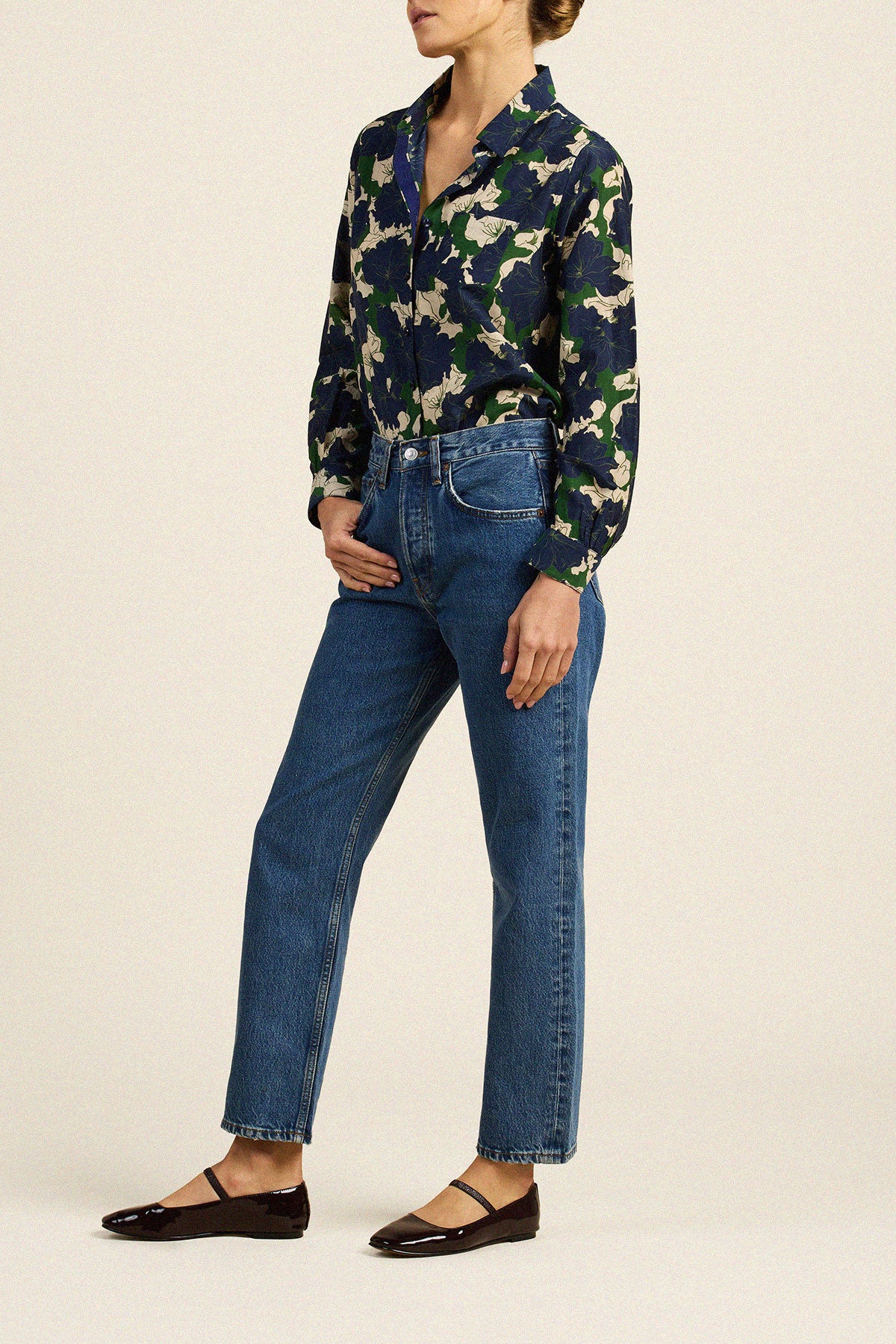 Trovata Gracie shirt in Nightfall Bloom, cotton-silk blend — view 4