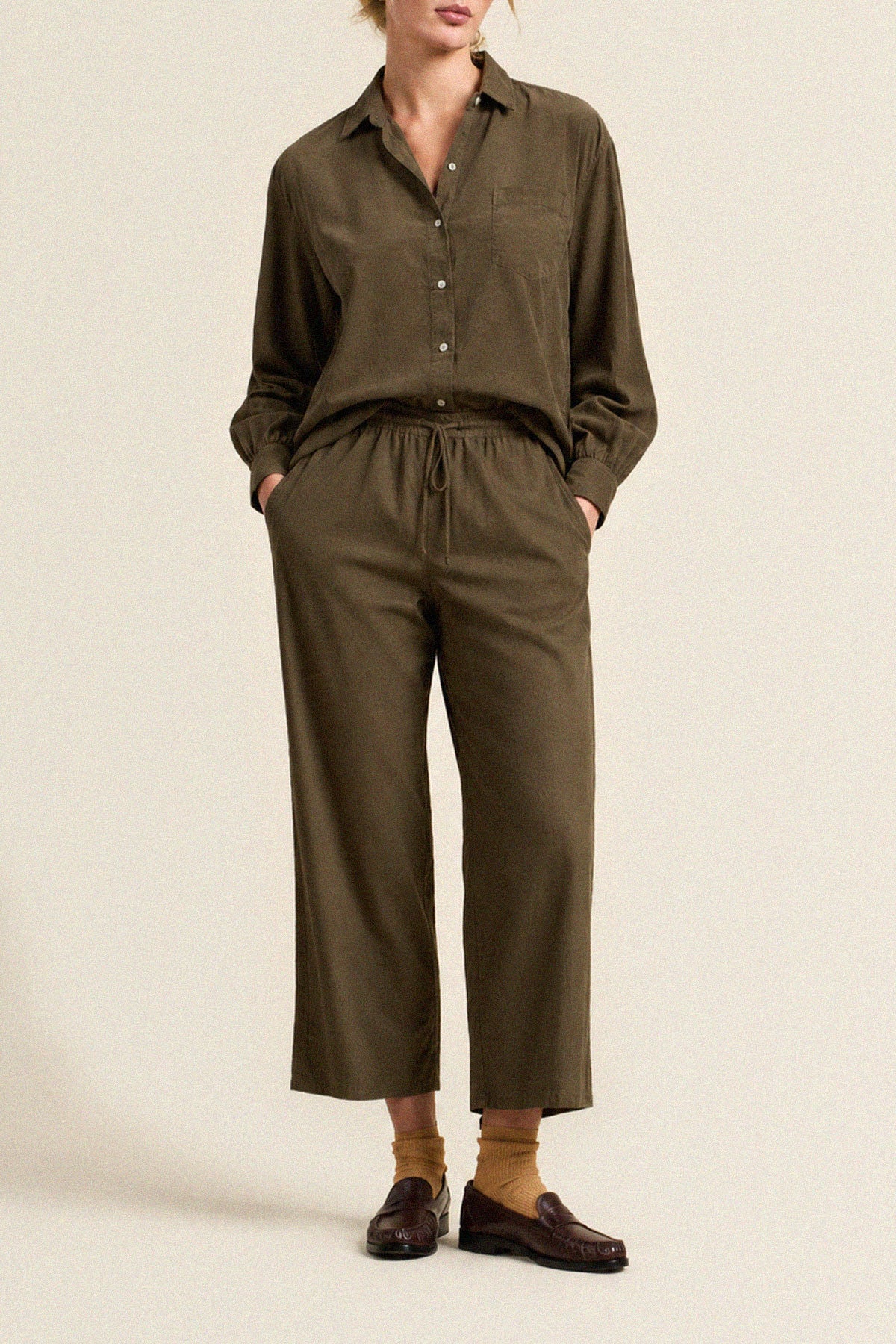 Trovata Blake oversized shirt in Olive, cotton — view 2