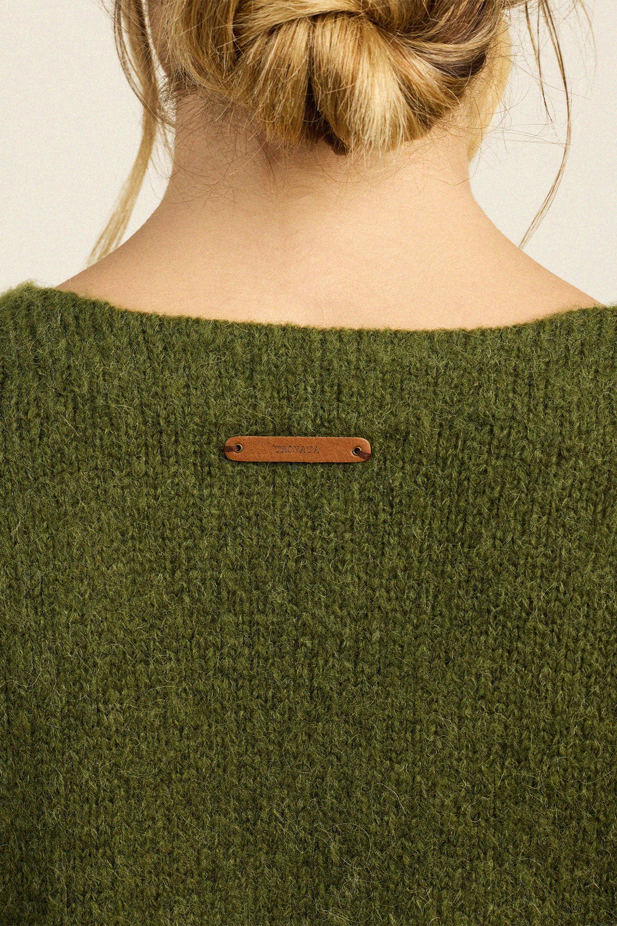 Trovata Esra cardigan sweater in Fern, alpaca-wool blend — view 5