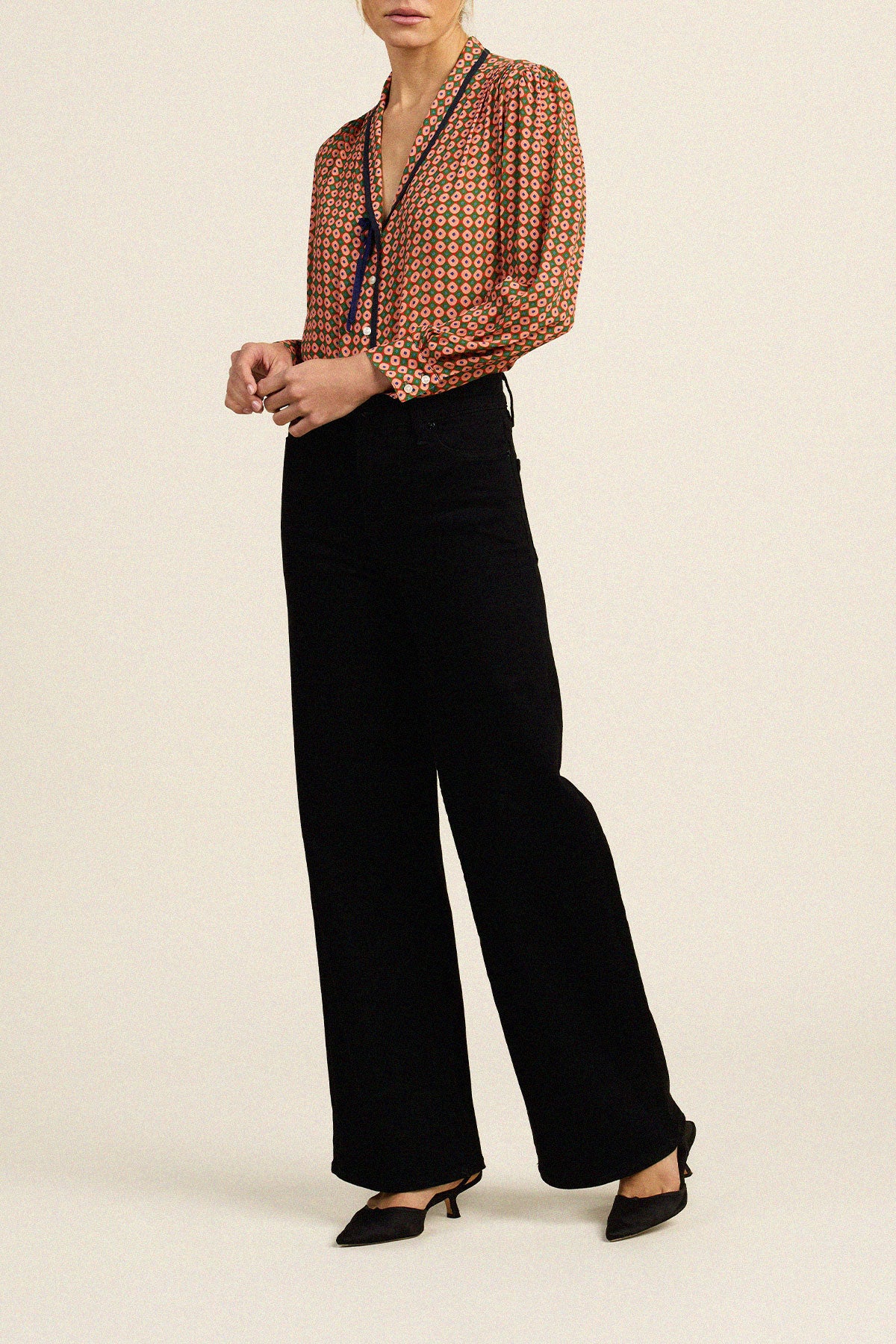 Trovata Lottie blouse in Vintage Parlor, viscose — view 5
